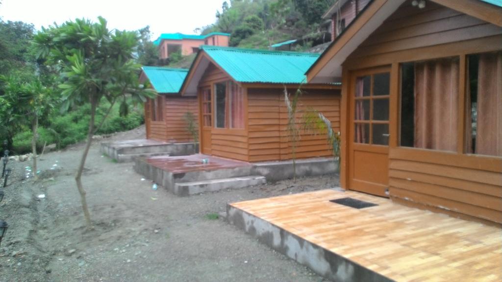 Junglee Resort Rajaji National Park Рішикеш Номер фото